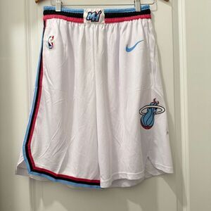 Nike Miami Heat Basketball Shorts Size XL